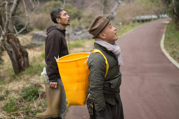 対談当日の花摘みの際のスナップ
