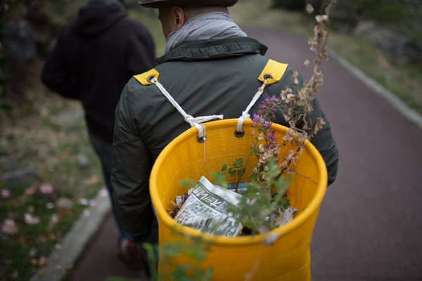 対談当日の花摘みの際のスナップ